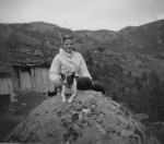 På tur i heia med hunden sin